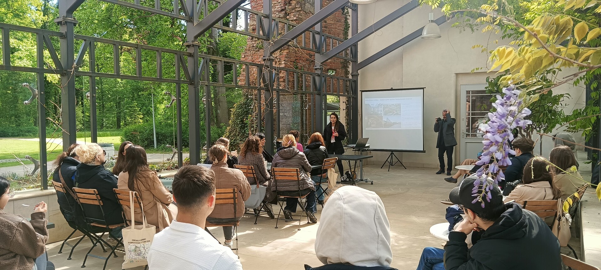 Od chaosu do harmonii społecznej. Instytut Socjologii w międzynarodowym projekcie Erasmus+